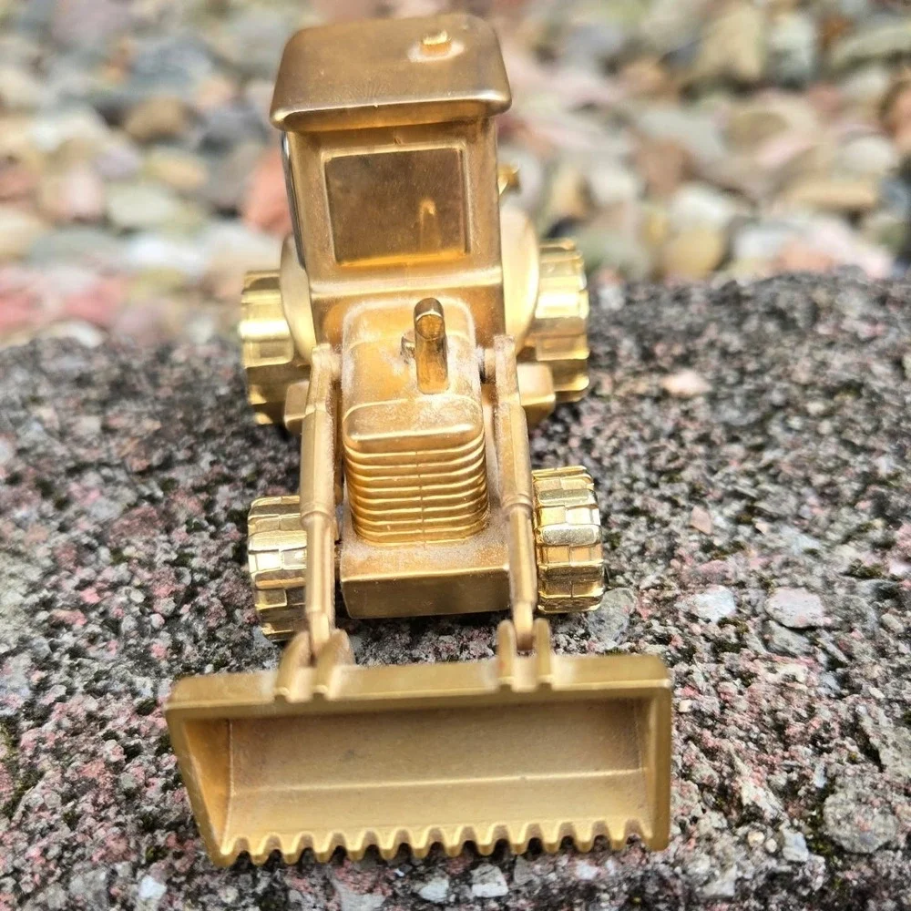 Vintage Xandu Quartz Tractor Desk Clock Gold Tone Construction Vehicle‎ Novelty